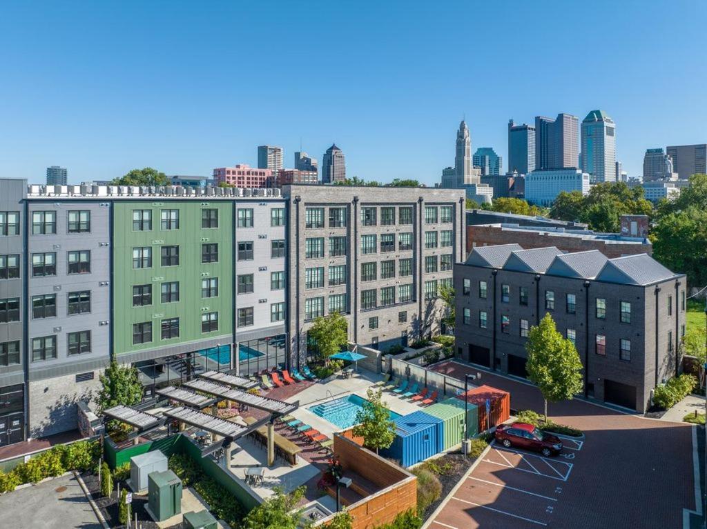 Apartment Luxury 1br Penthouse Elevator Free Parking! Columbus