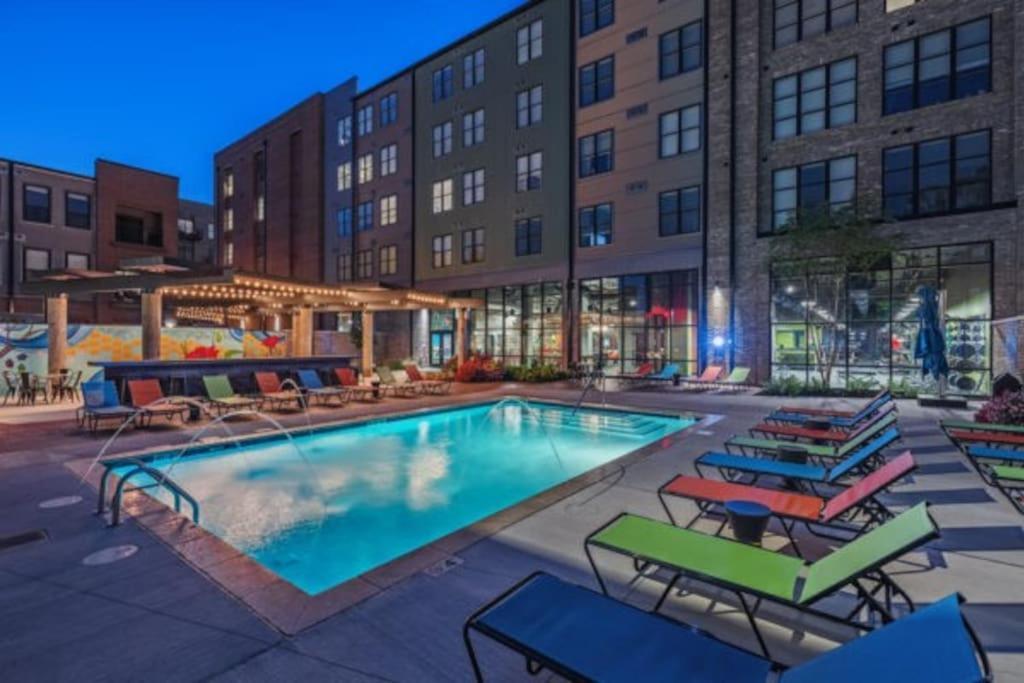 Luxury 1br Penthouse Elevator Free Parking! Apartment Columbus
